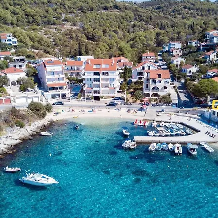 Apartment Dane-30m From Sea