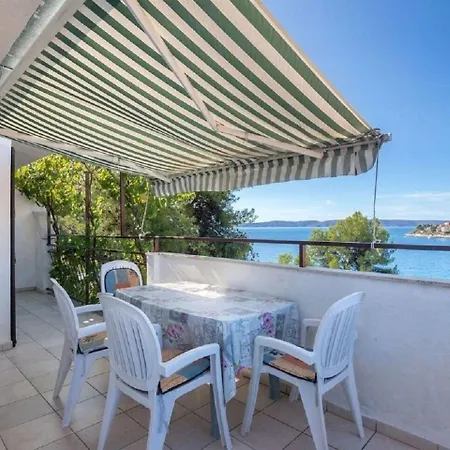 Dane-30m From Sea Apartment