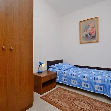 Dane-30m From Sea Apartment Trogir