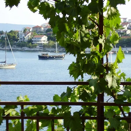 Dane-30m From Sea * Trogir